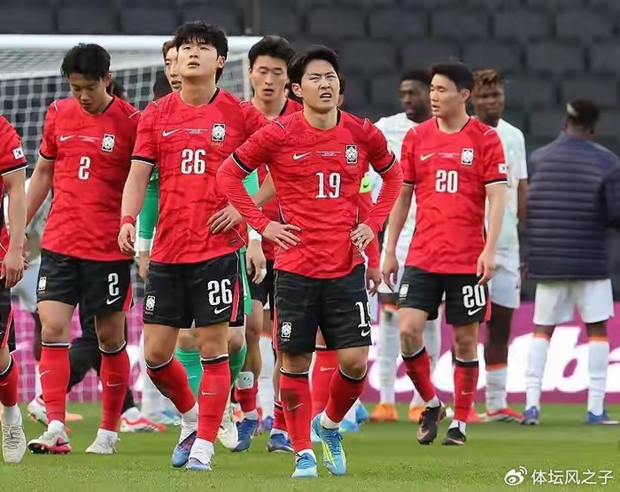 韩媒:我们已不配跟日本足球相比了,现在只能在中国队身上寻找安慰了|韩国足球|韩国|科特迪瓦足球|苏格兰足球|日本队_新浪体育_新浪新闻